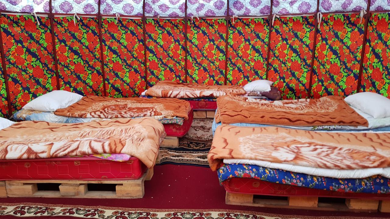 كاراكول فندق وبيت الشباب بارك المظهر الخارجي الصورة